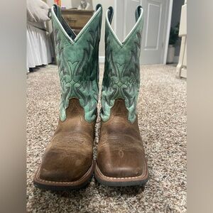 Justin’s women’s cowgirls boots